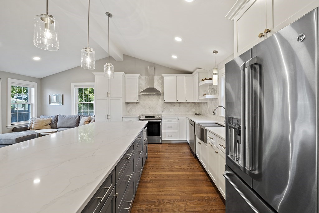 78 Whittier Road Needham, MA 02492 - Photo 8 of 34