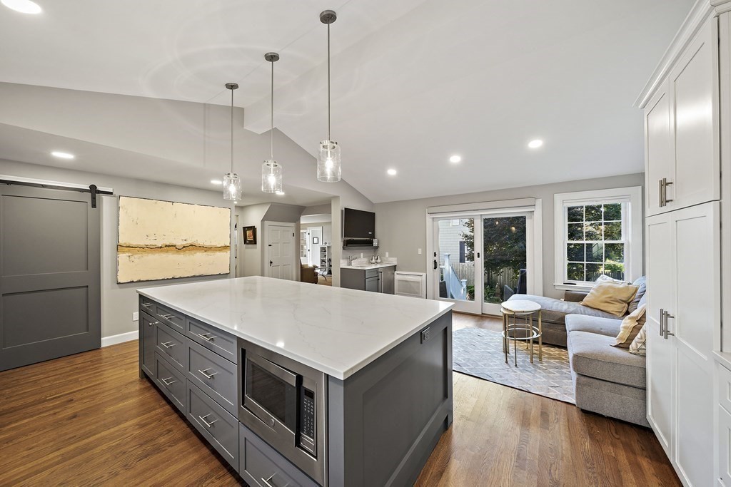 78 Whittier Road Needham, MA 02492 - Photo 9 of 34