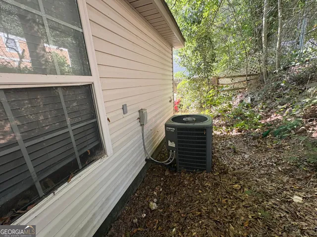 a top view of a building with a garden