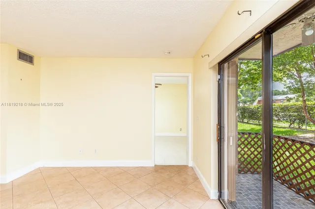 a view of utility room