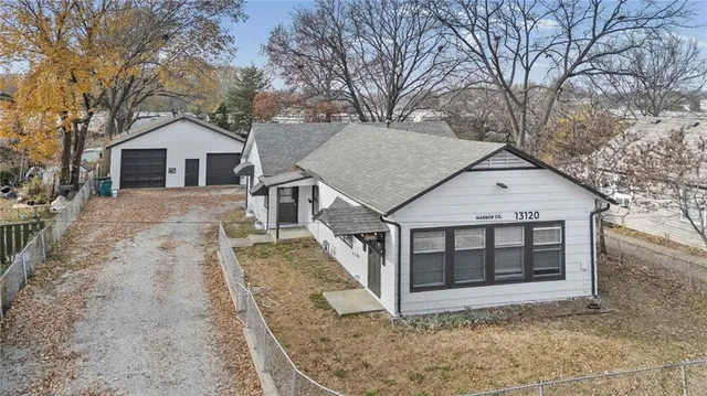$299,000 | 13120 4 Street, Grandview, MO 64030