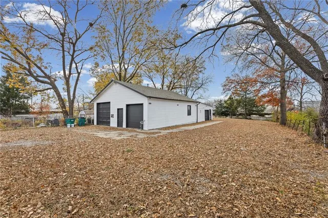 $299,000 | 13120 4 Street, Grandview, MO 64030