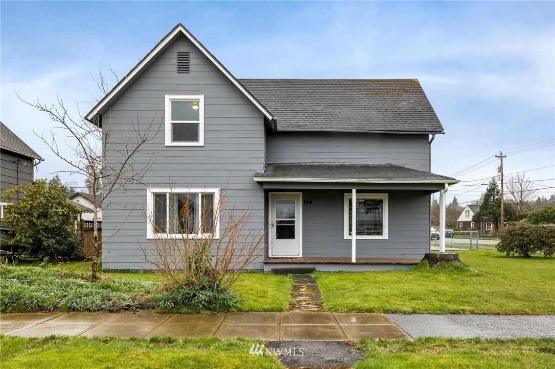 1104 3rd Street Cosmopolis, WA 98537 - Photo 1 of 34 Gallery Image 1