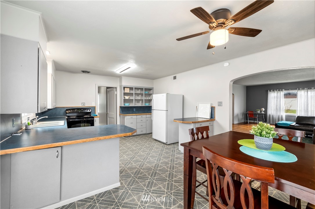 1104 3rd Street Cosmopolis, WA 98537 - Photo 8 of 34 Gallery Image 8