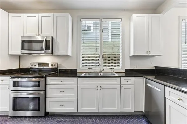 $399,000 | 2627 South Carrollton Avenue, New Orleans, LA 70118