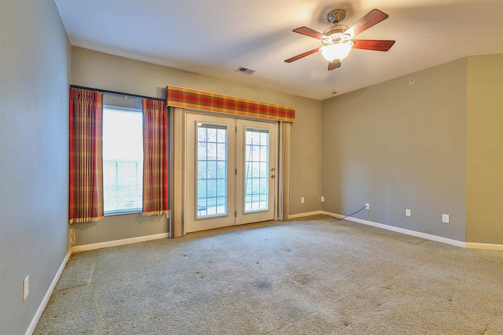 543 Ivy Ridge Drive Cold Spring, KY 41076 - Photo 5 of 32 Gallery Image 5