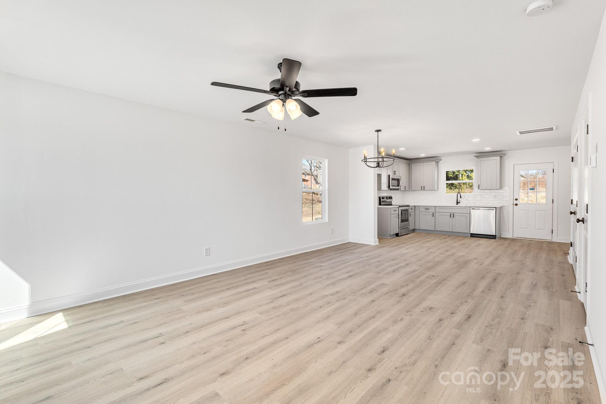 219 East Rice Street Landis, NC 28088 - Photo 8 of 21 Gallery Image 8