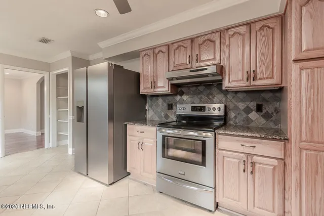 $1,900 | 1549 Montrose Avenue East, Jacksonville, FL 32210