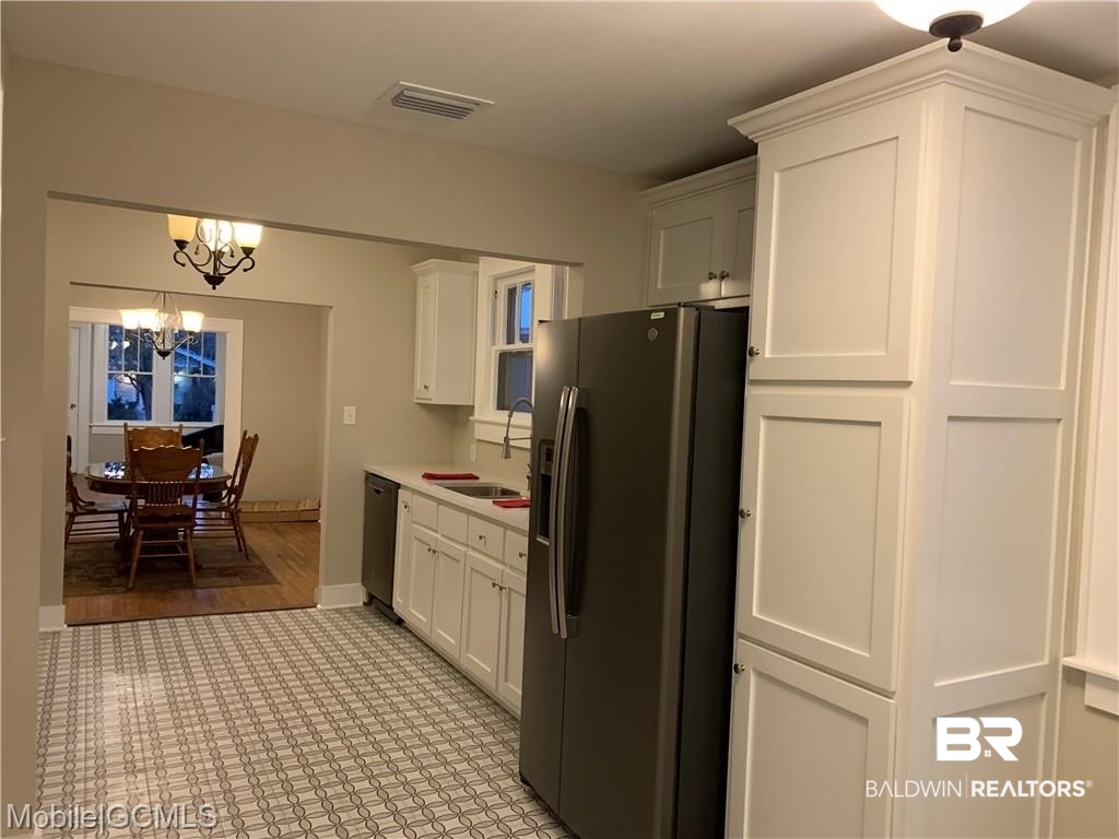 107 Macy Place Mobile, AL 36604 - Photo 9 of 22