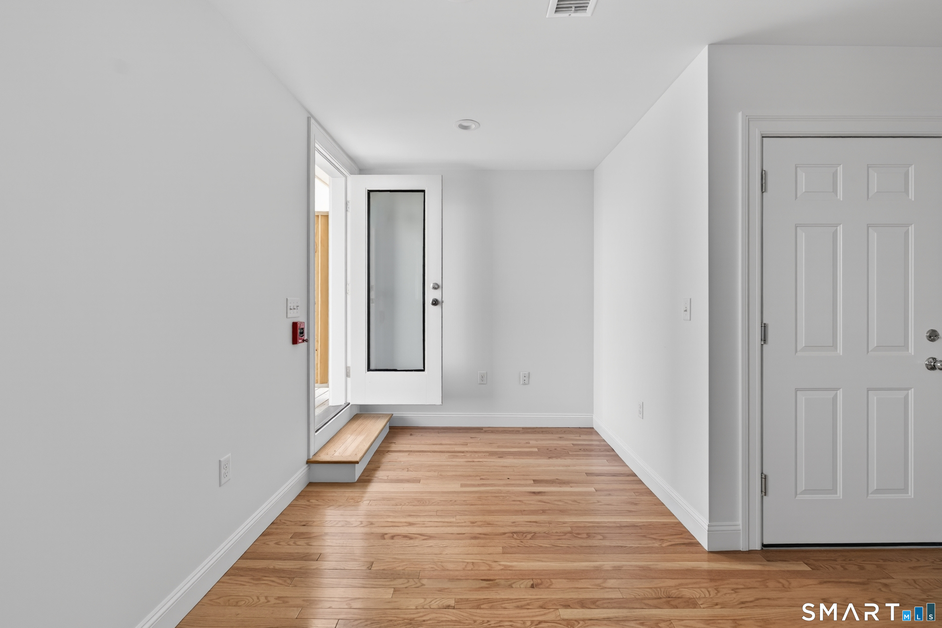 138 Bank Street, Unit 3A New London, CT 06320 - Photo 4 of 20
