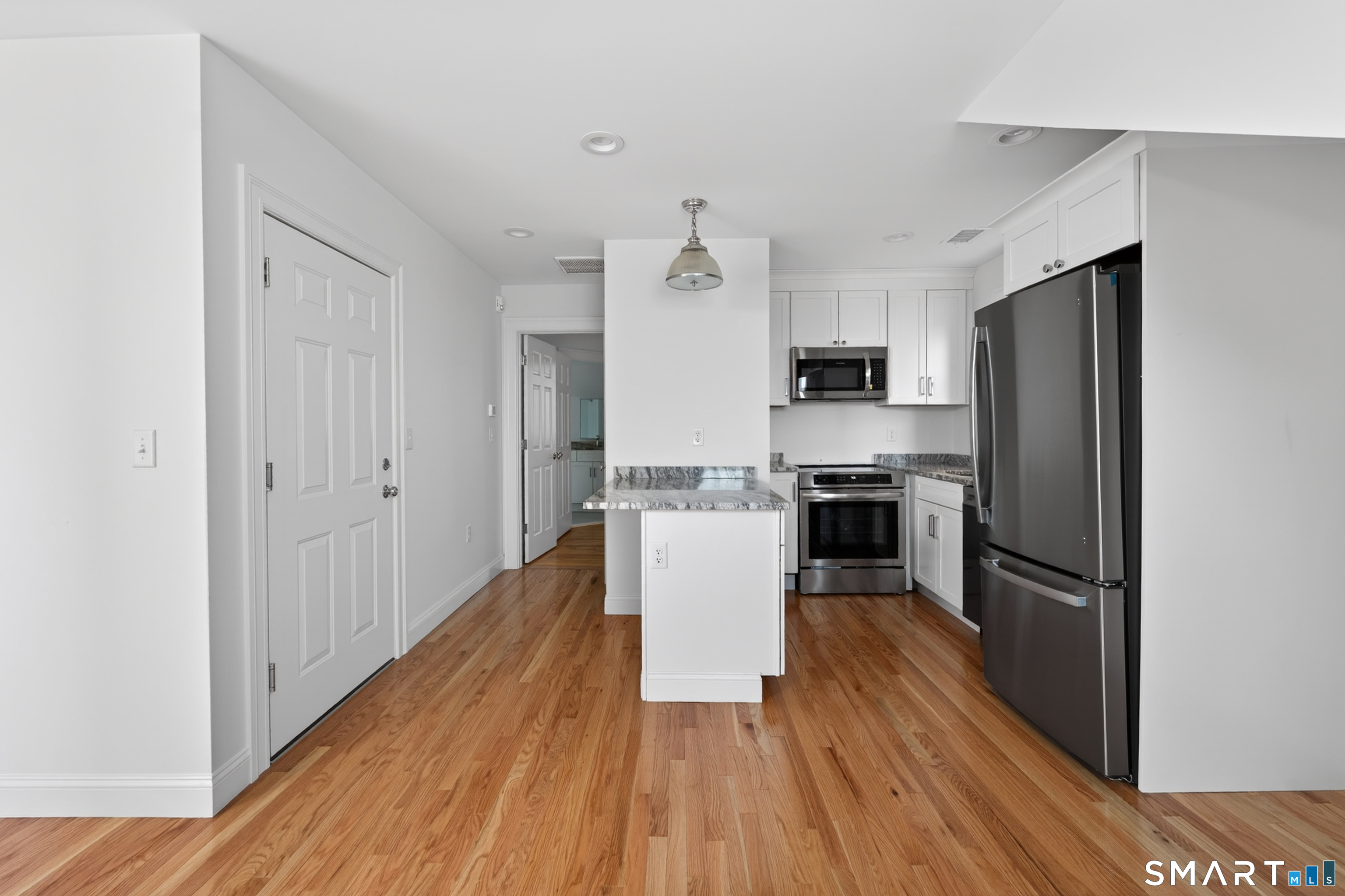 138 Bank Street, Unit 3A New London, CT 06320 - Photo 7 of 20