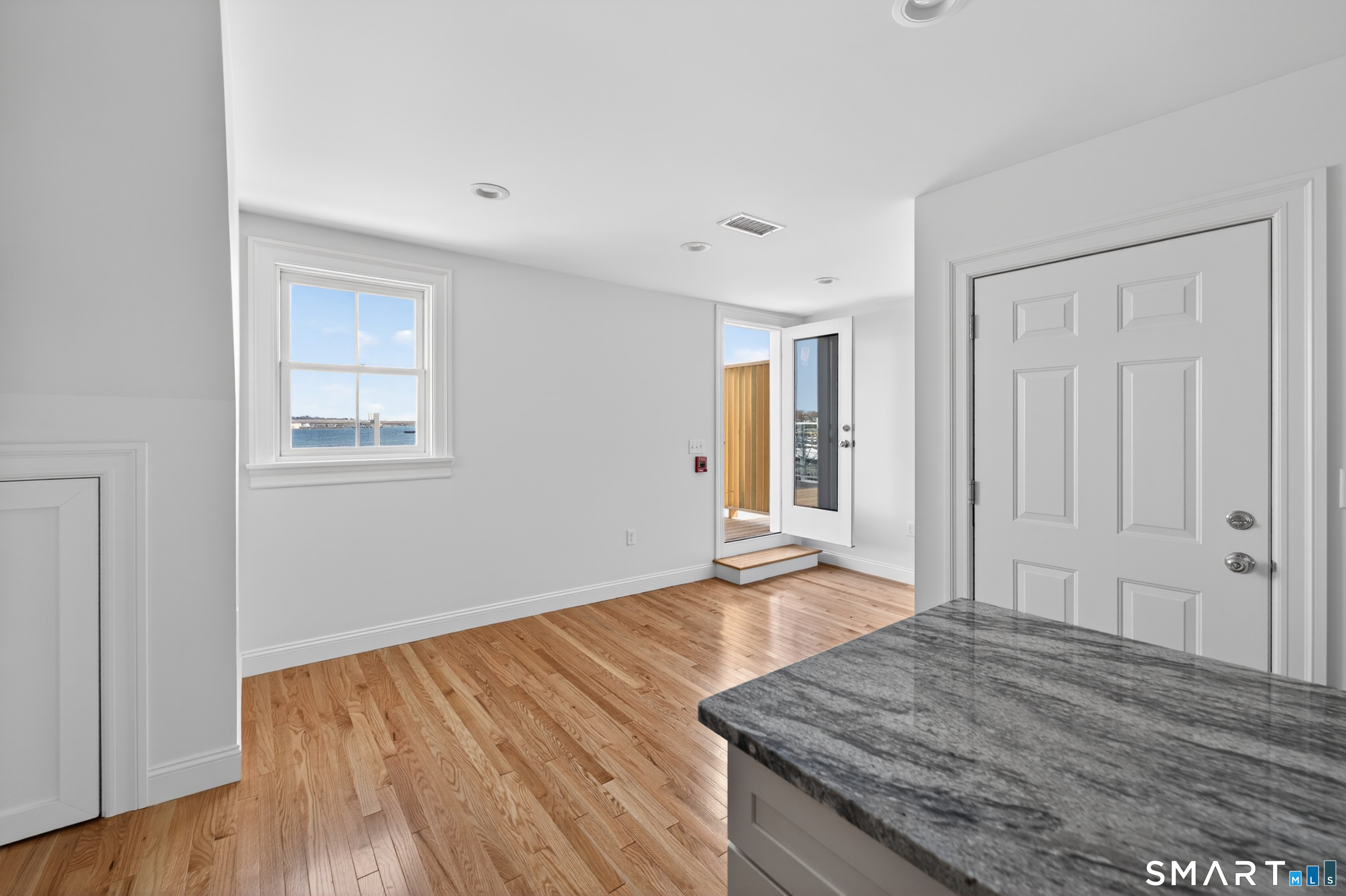 138 Bank Street, Unit 3A New London, CT 06320 - Photo 10 of 20