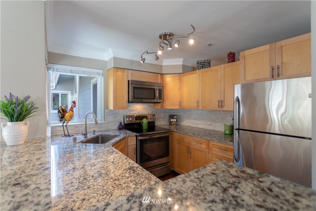3908 243rd Place Southeast, Unit Q301 Bothell, WA 98021 - Photo 4 of 16 Gallery Image 4