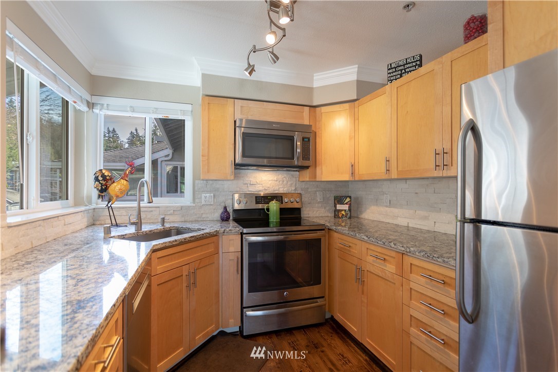 3908 243rd Place Southeast, Unit Q301 Bothell, WA 98021 - Photo 5 of 16 Gallery Image 5