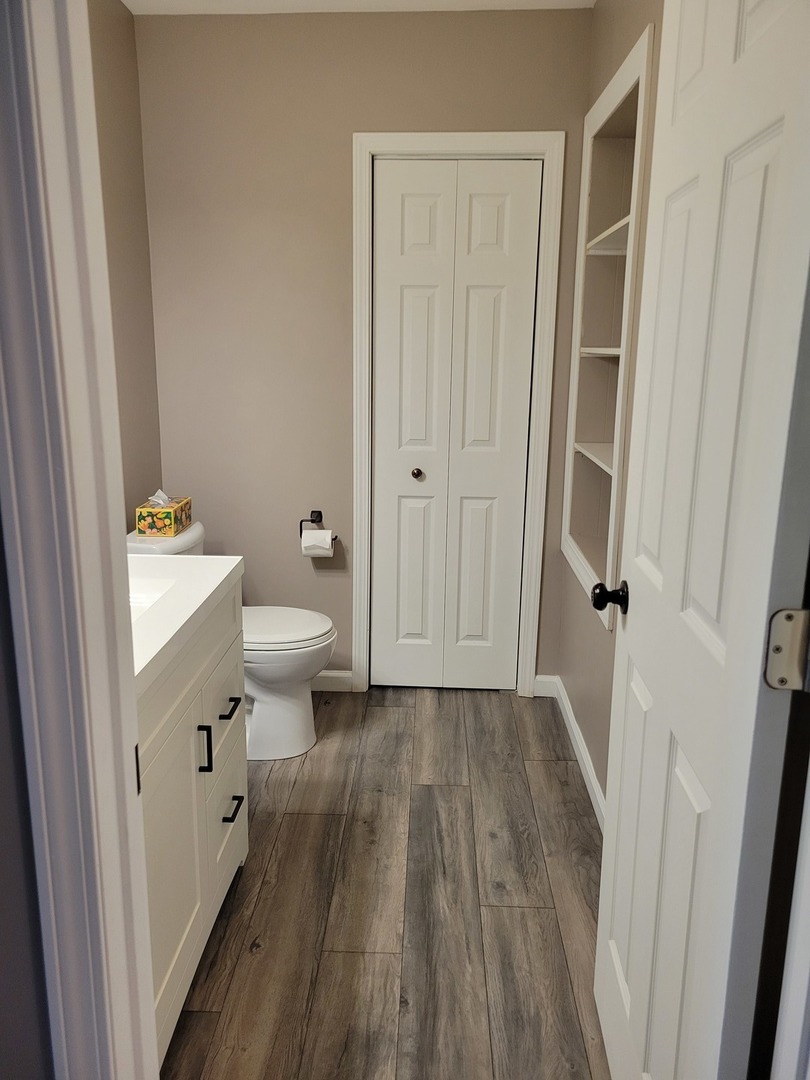 7013 Roberts Road Bridgeview, IL 60455 - Photo 16 of 22 Gallery Image 16