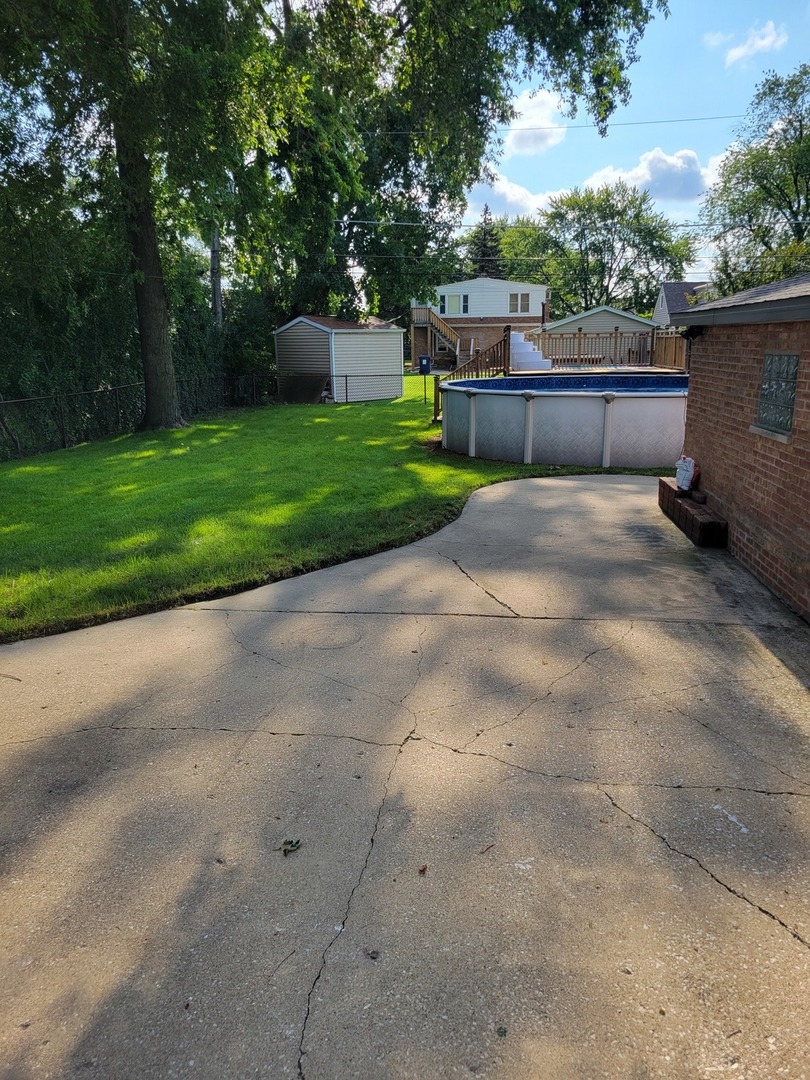 7013 Roberts Road Bridgeview, IL 60455 - Photo 18 of 22 Gallery Image 18