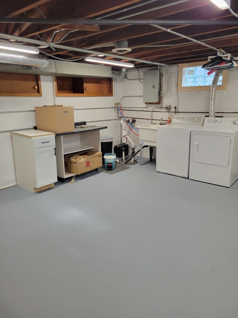 7013 Roberts Road Bridgeview, IL 60455 - Photo 20 of 22 Gallery Image 20