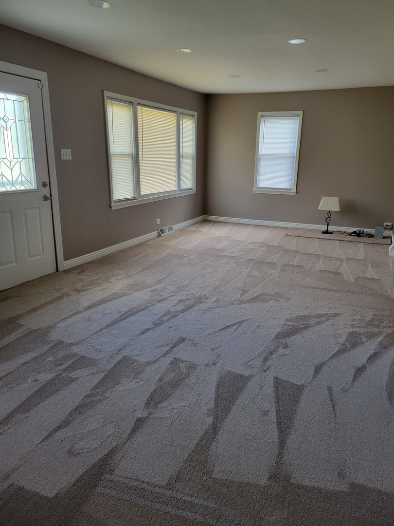 7013 Roberts Road Bridgeview, IL 60455 - Photo 2 of 22 Gallery Image 2