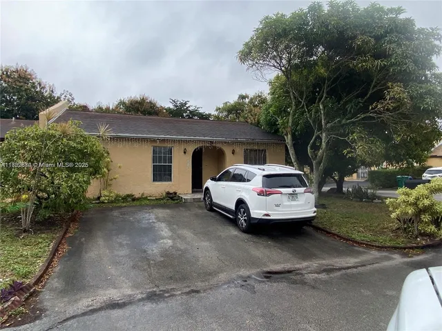 $395,000 | 3019 Northwest 203rd Lane, Miami Gardens, FL 33056