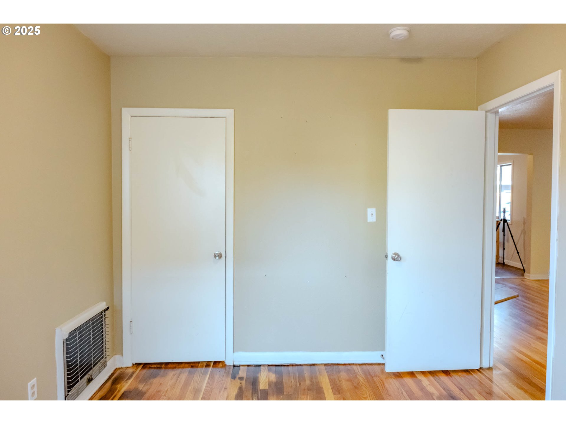 8027 Southeast Rhone Street Portland, OR 97206 - Photo 11 of 41