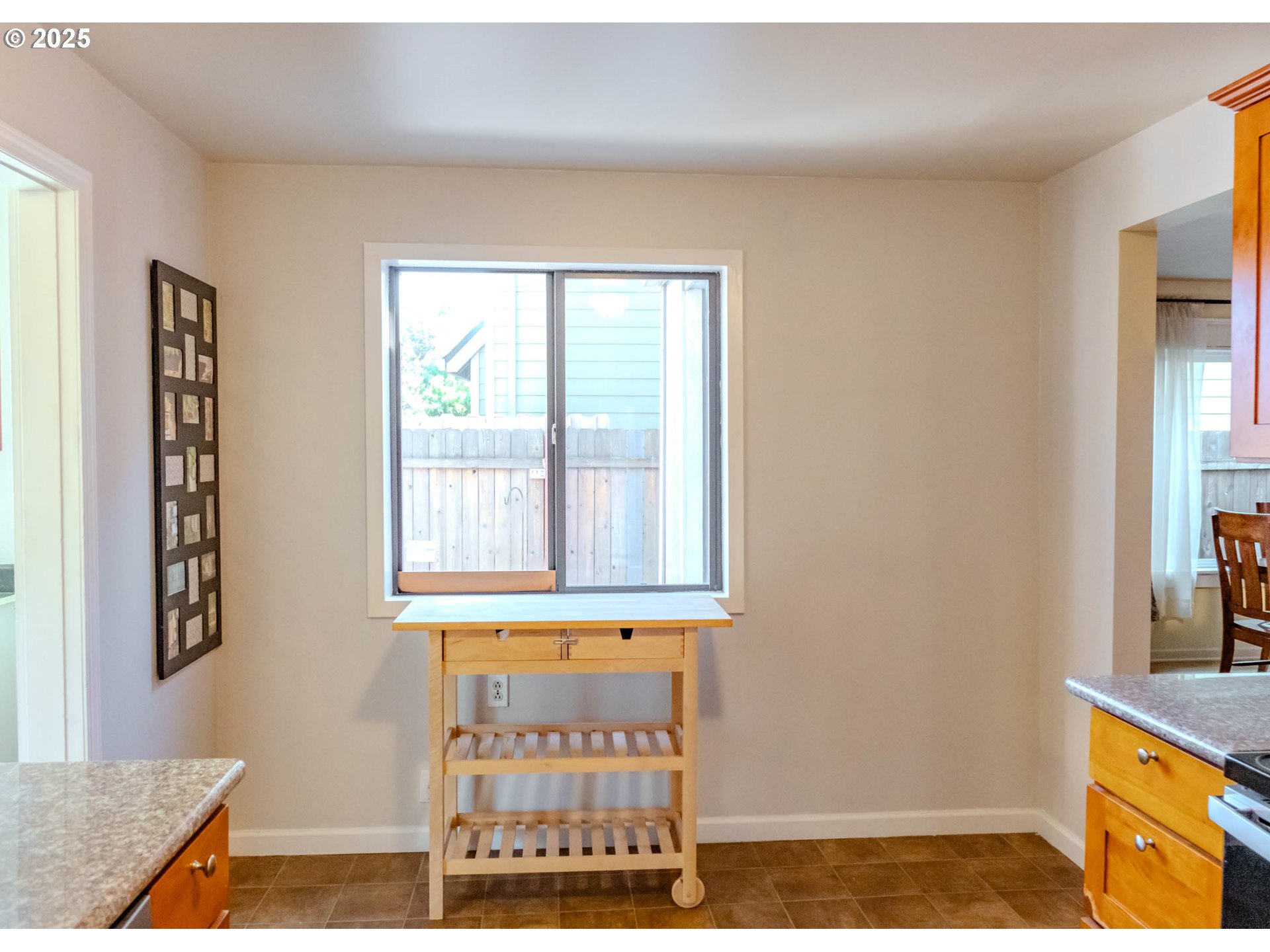 8027 Southeast Rhone Street Portland, OR 97206 - Photo 18 of 41