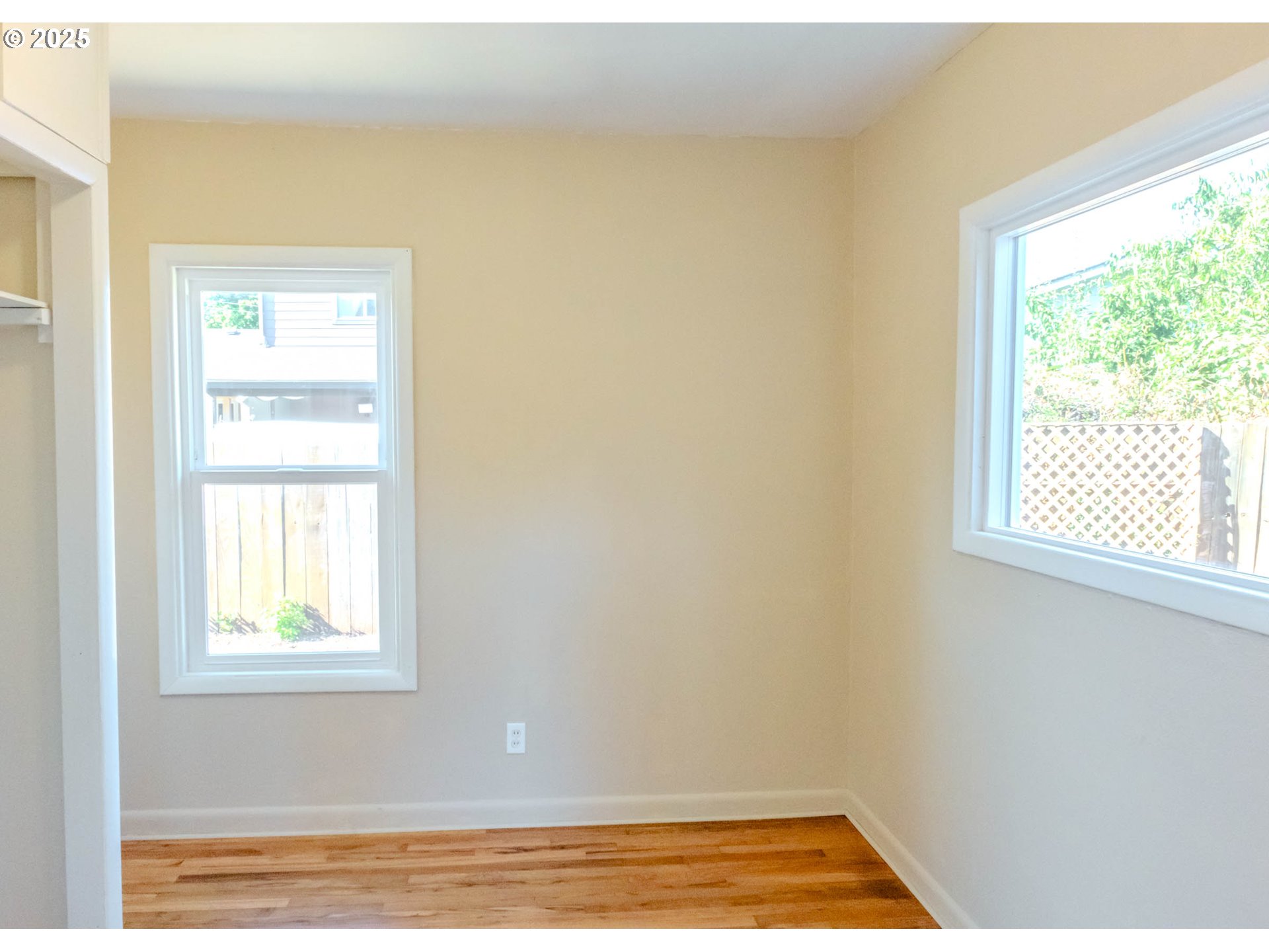 8027 Southeast Rhone Street Portland, OR 97206 - Photo 25 of 41