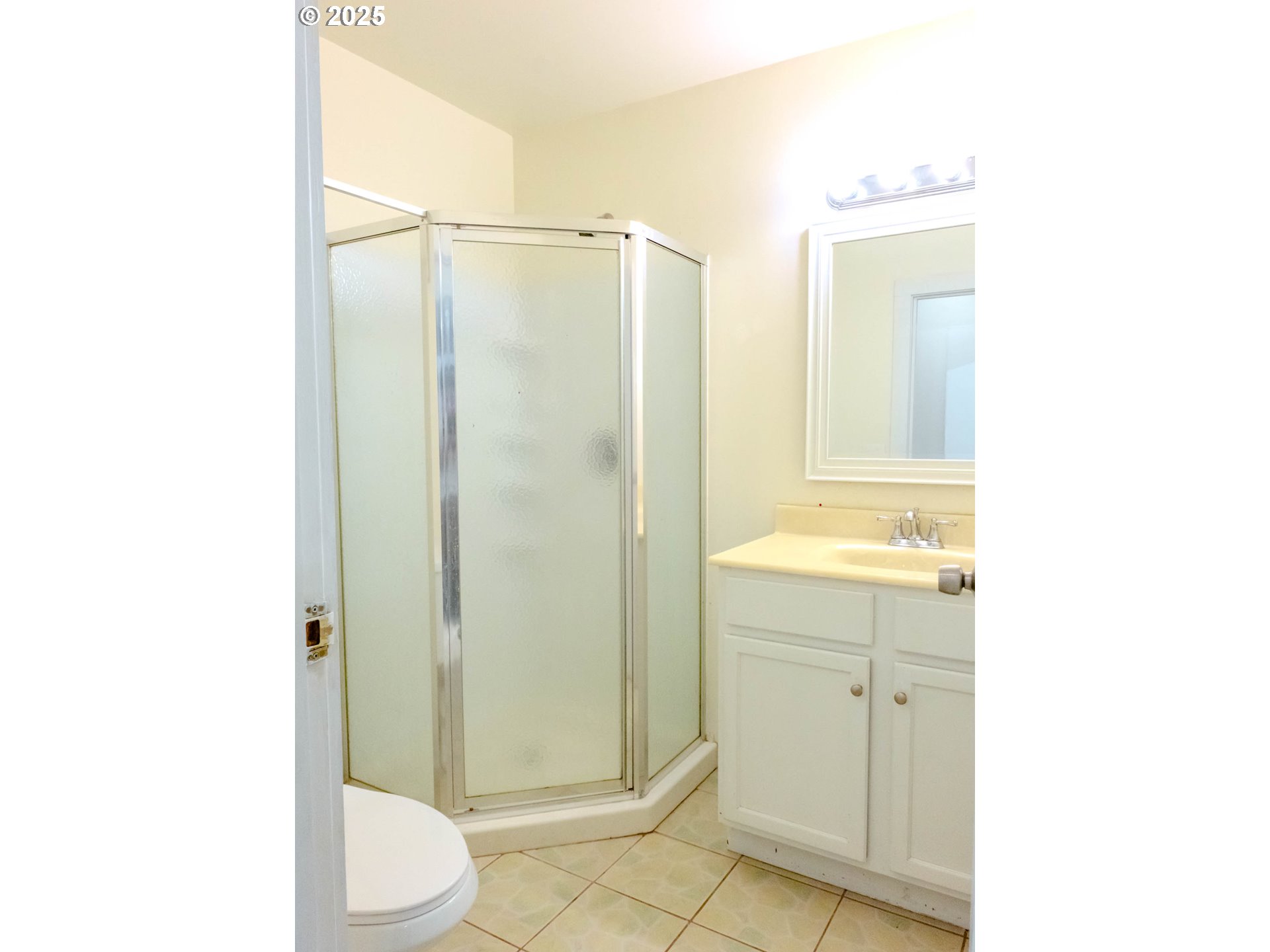 8027 Southeast Rhone Street Portland, OR 97206 - Photo 31 of 41