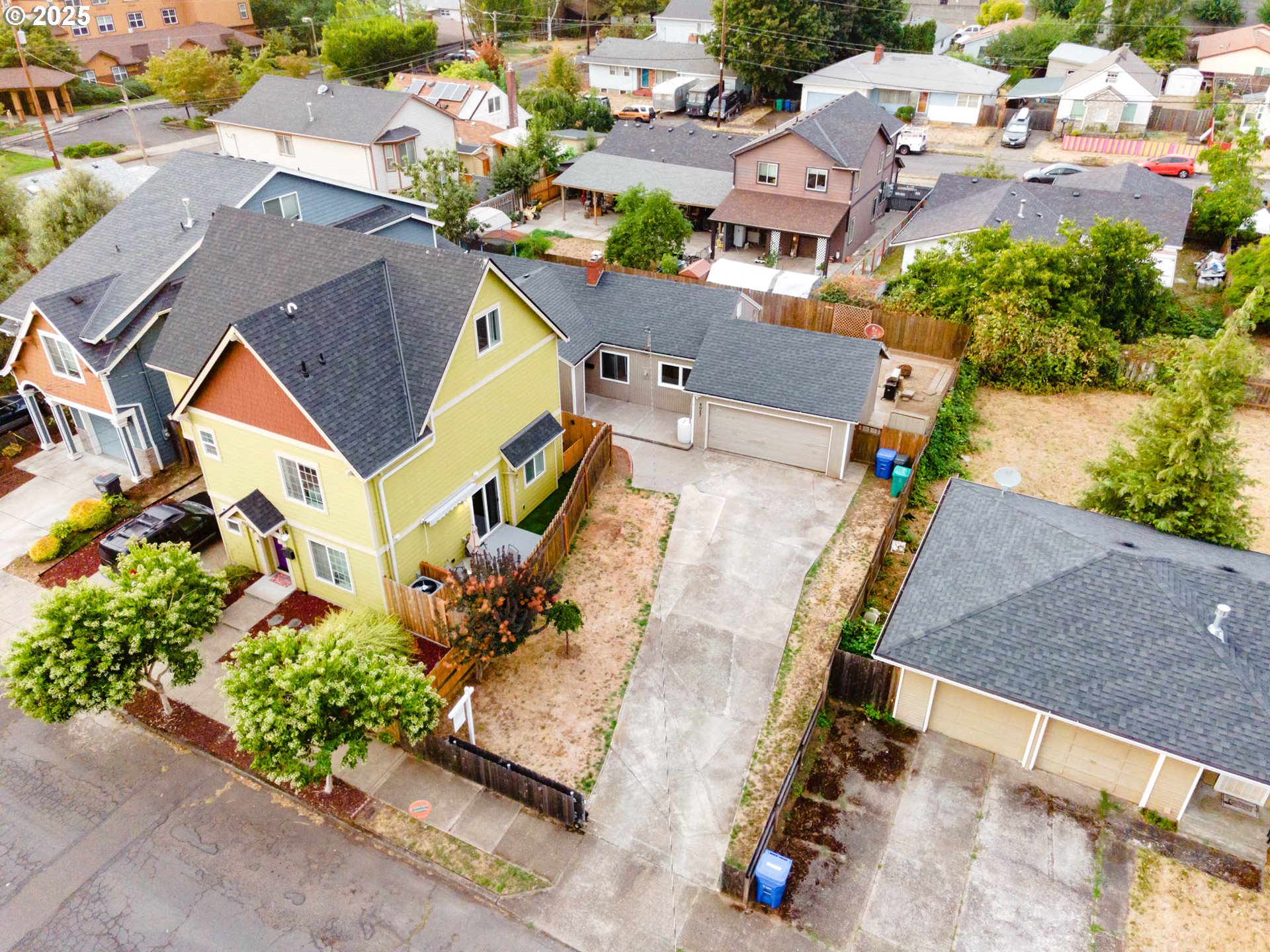 8027 Southeast Rhone Street Portland, OR 97206 - Photo 38 of 41