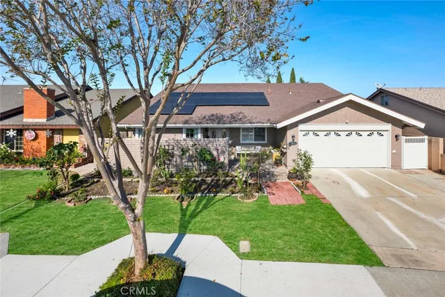 $1,549,000 | 5865 Rexford Avenue, Cypress, CA 90630