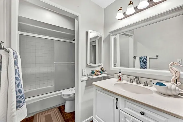 $1,549,000 | 5865 Rexford Avenue, Cypress, CA 90630