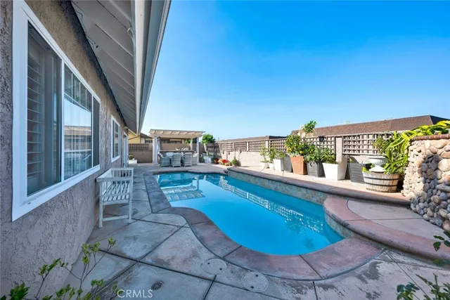 $1,549,000 | 5865 Rexford Avenue, Cypress, CA 90630