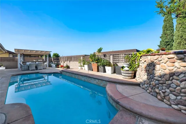 $1,549,000 | 5865 Rexford Avenue, Cypress, CA 90630