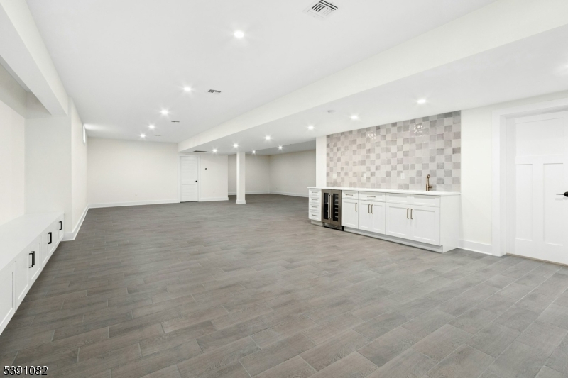 1191 Cooper Road Scotch Plains, NJ 07076 - Photo 43 of 49