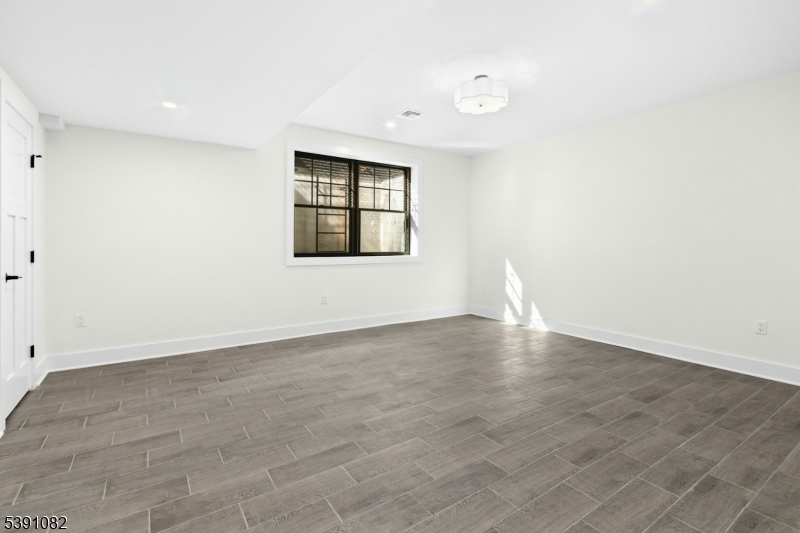 1191 Cooper Road Scotch Plains, NJ 07076 - Photo 45 of 49