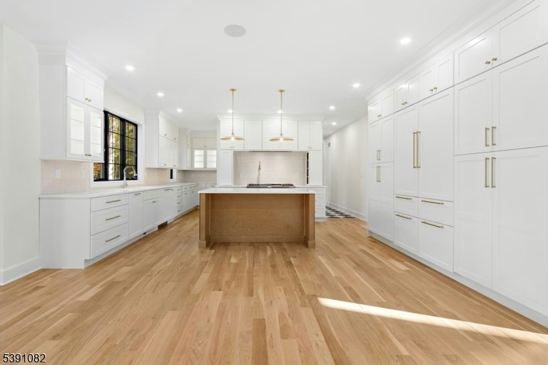 1191 Cooper Road Scotch Plains, NJ 07076 - Photo 10 of 49