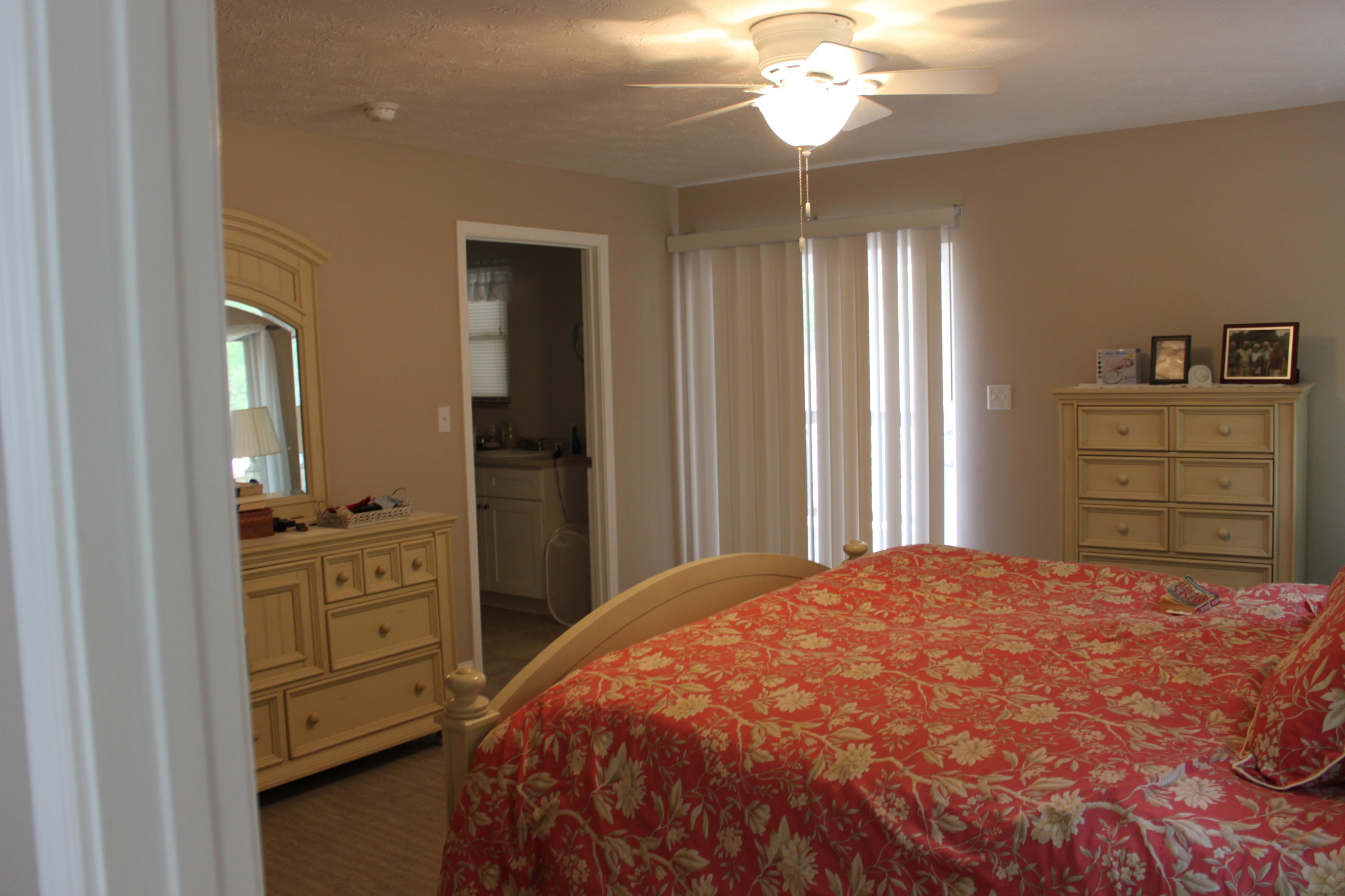 3729 Buffalo Road Oneida, TN 37841 - Photo 14 of 28 master bedroom