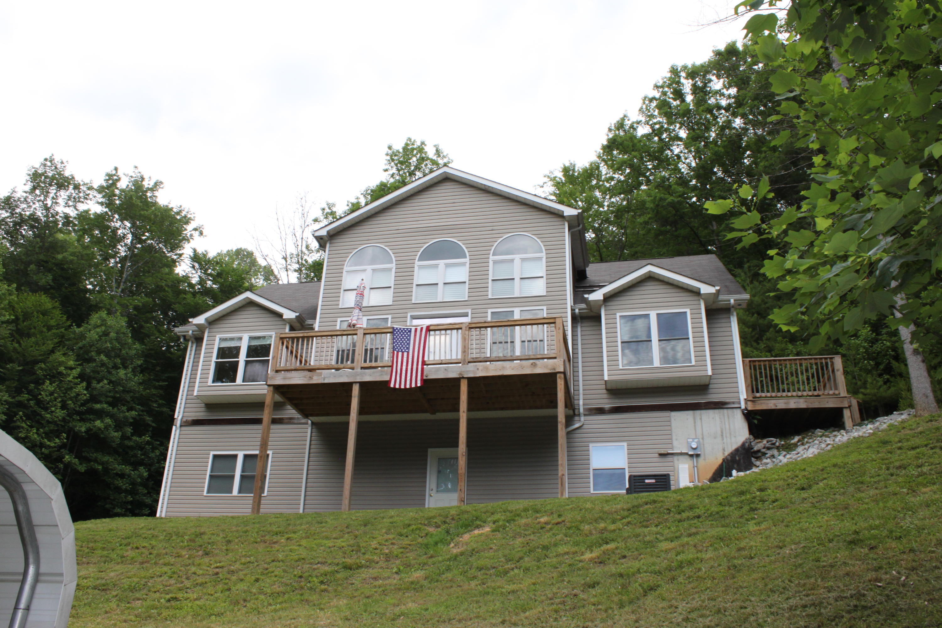 3729 Buffalo Road Oneida, TN 37841 - Photo 3 of 28 Front
