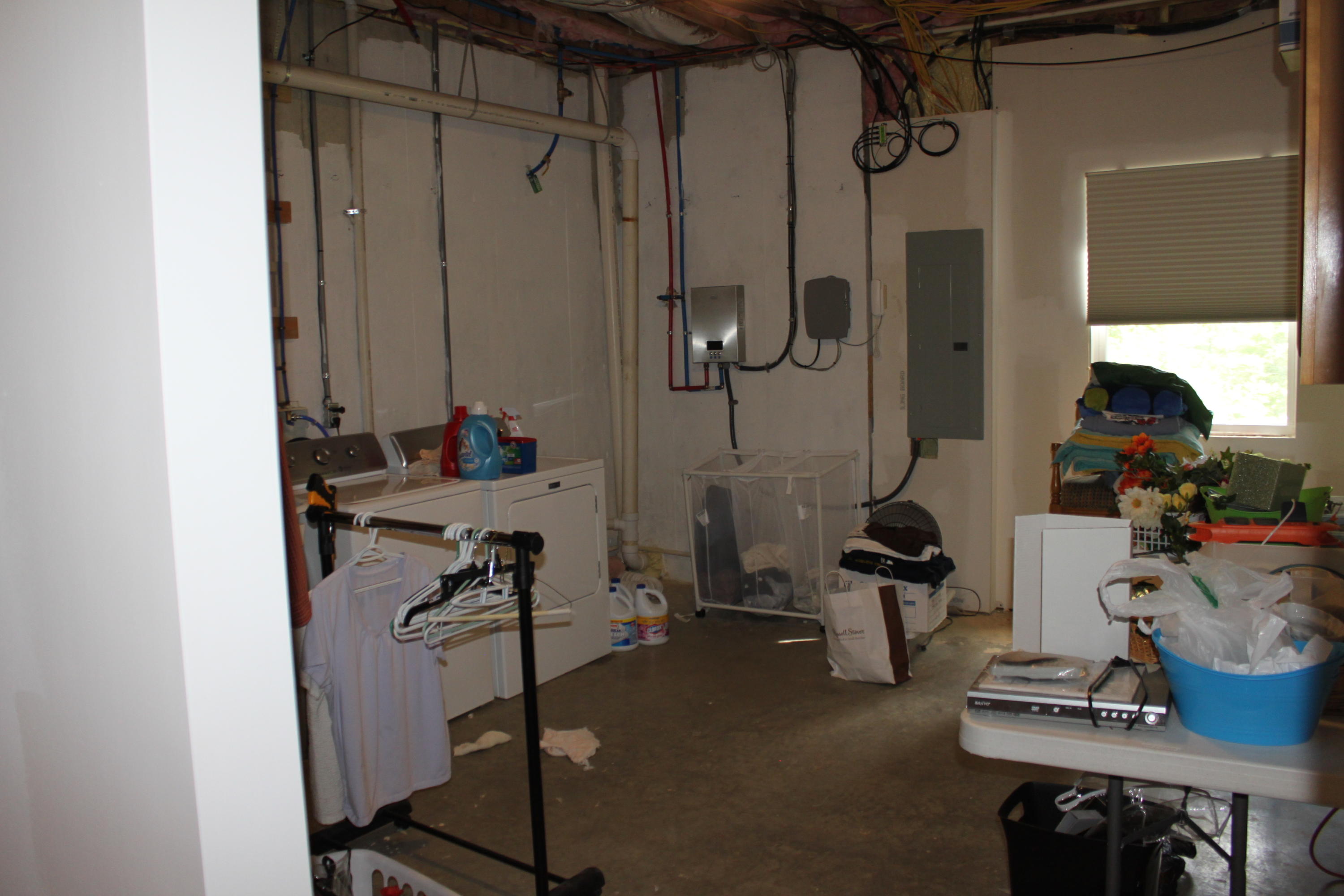 3729 Buffalo Road Oneida, TN 37841 - Photo 26 of 28 basement