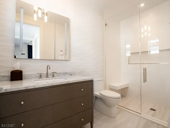 $2,500,000 | 16 Paris Avenue, Unit 14, Rockleigh, NJ 07647