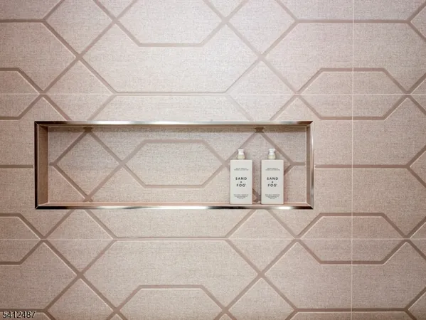 $2,500,000 | 16 Paris Avenue, Unit 14, Rockleigh, NJ 07647