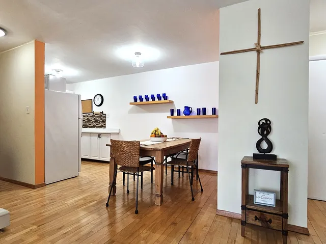 $180,000 | 805 Grove Drive, Unit 206, Buffalo Grove, IL 60089