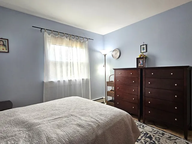 $180,000 | 805 Grove Drive, Unit 206, Buffalo Grove, IL 60089