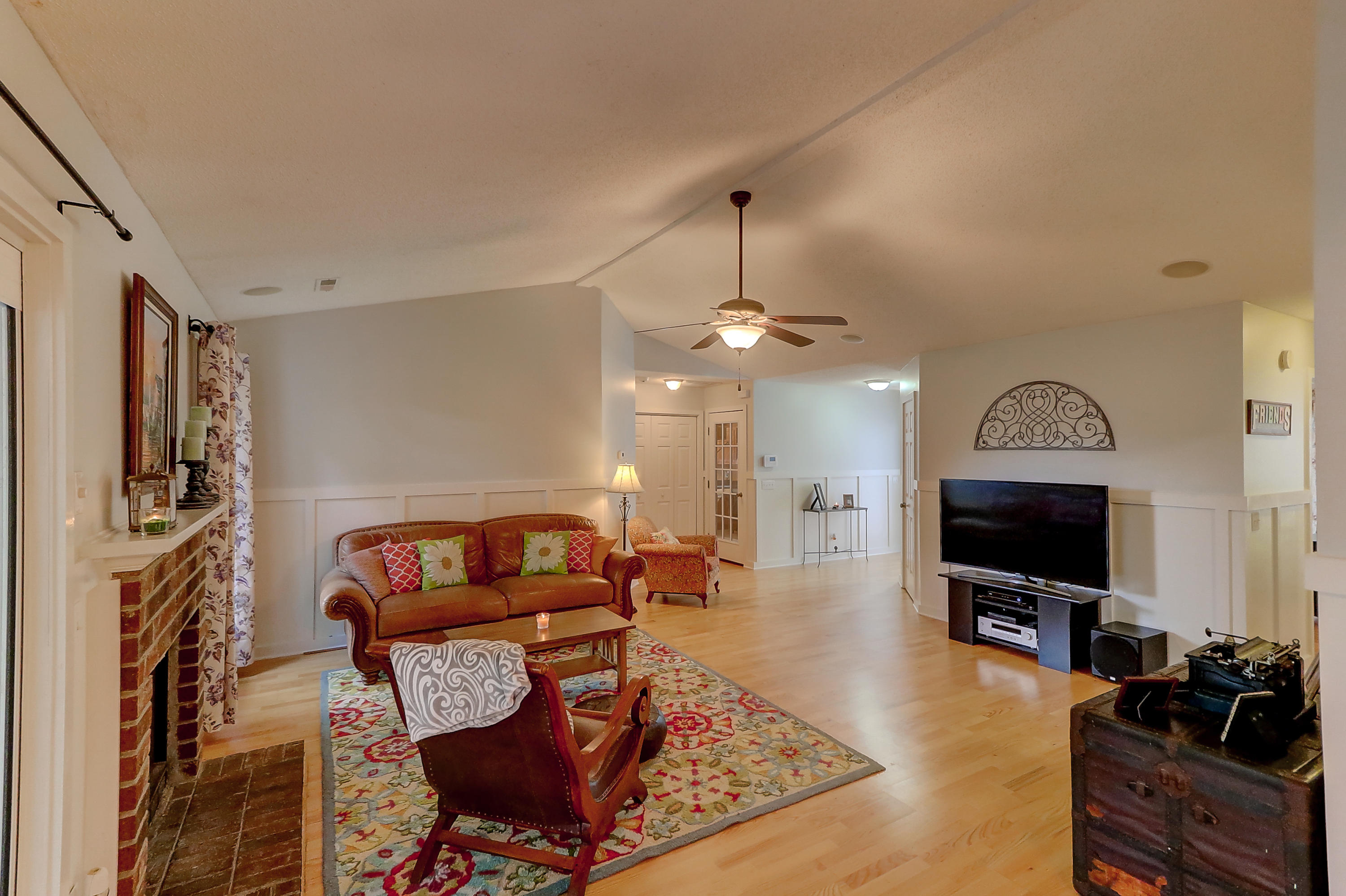 119 Lowndes Road Goose Creek, SC 29445 - Photo 18 of 44 119 Lowndes (31)