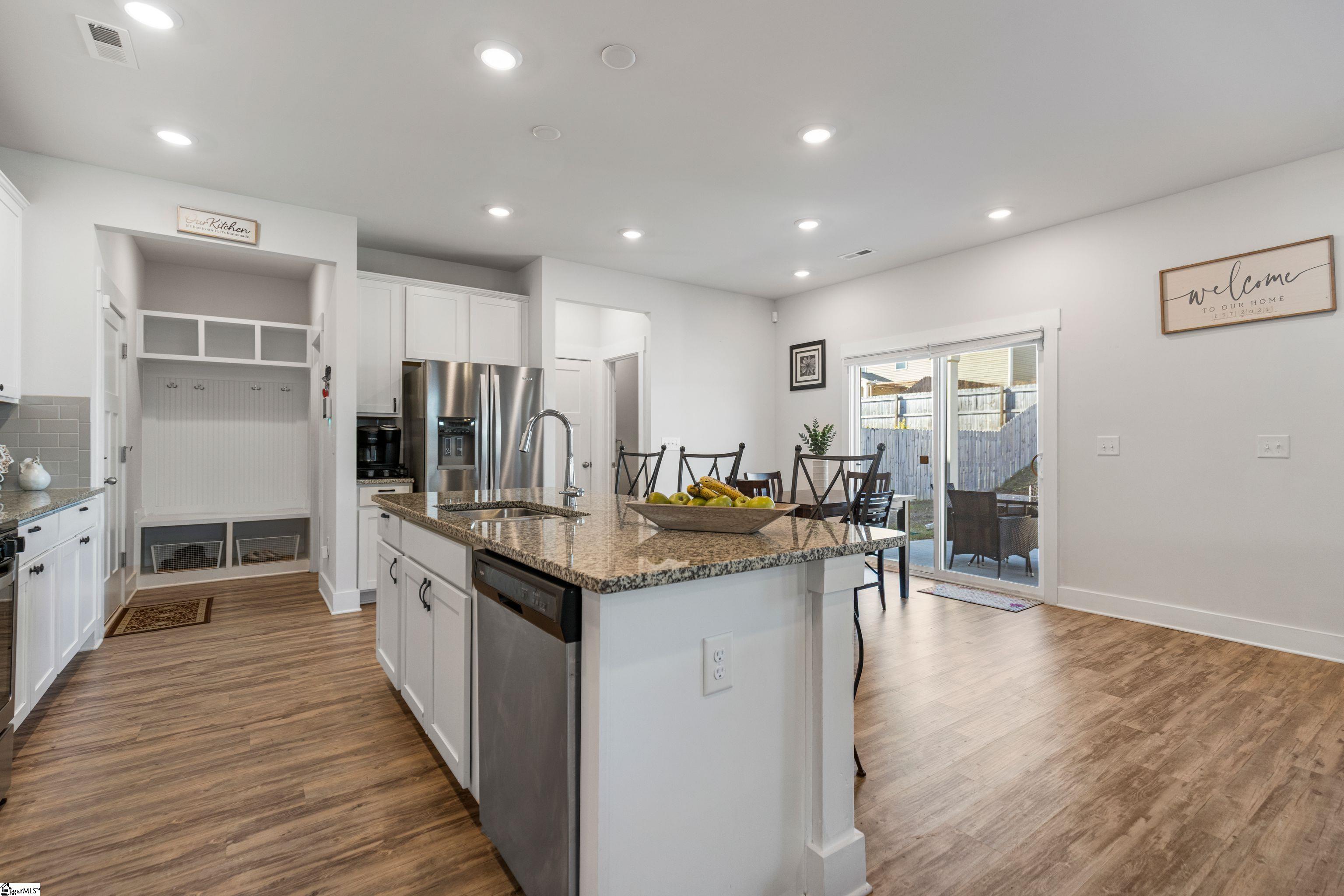 114 Pewter Circle Simpsonville, SC 29680 - Photo 13 of 43