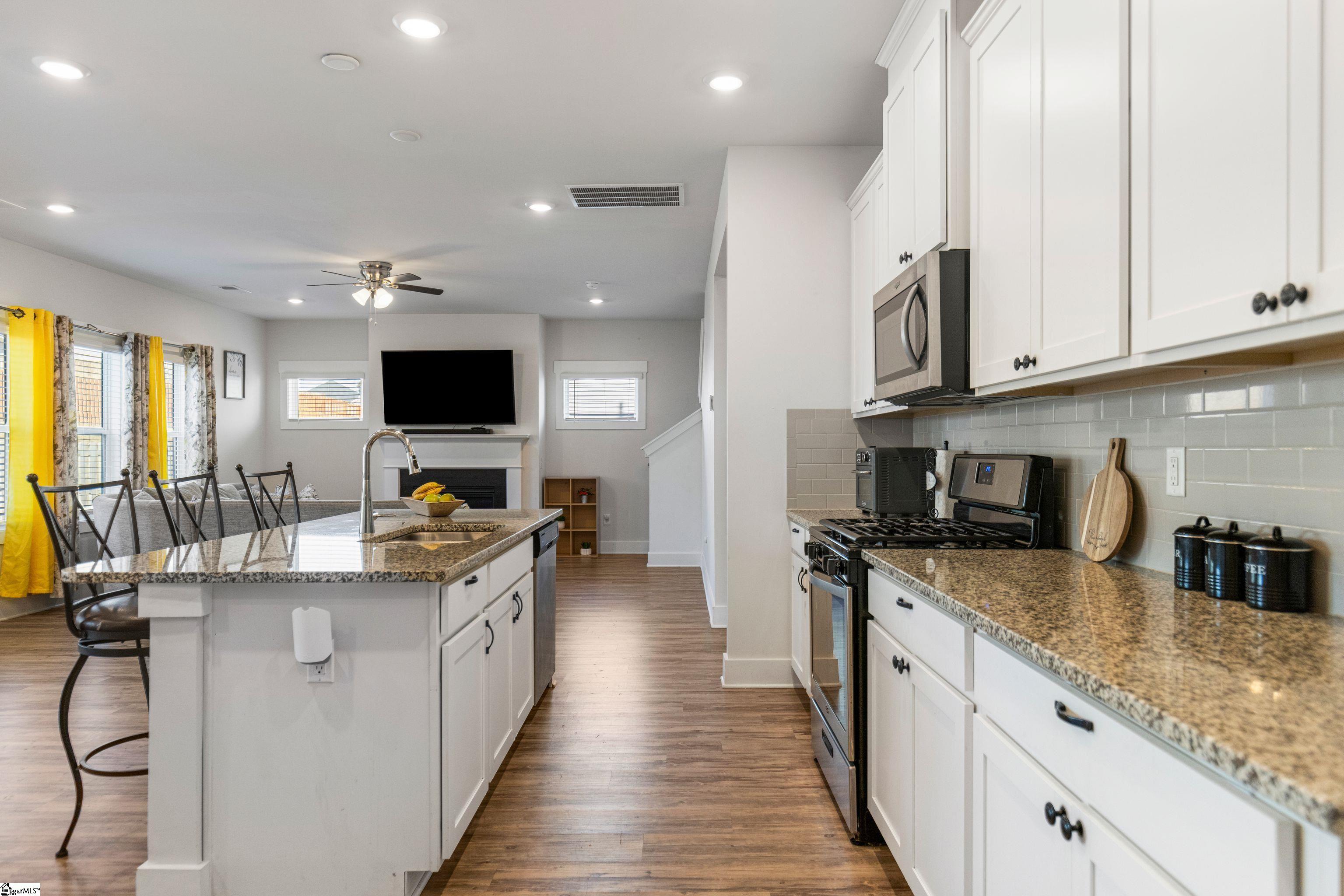 114 Pewter Circle Simpsonville, SC 29680 - Photo 14 of 43