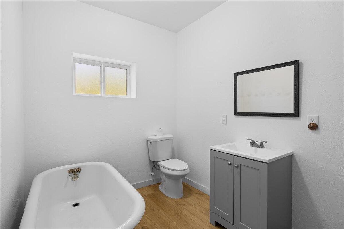 2016 Sykes Creek Road Rogue River, OR 97537 - Photo 33 of 47 Bathroom 2