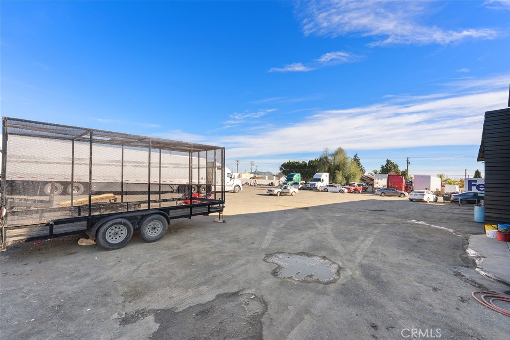 544 West Rialto Avenue Rialto, CA 92376 - Photo 4 of 15