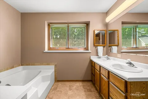 $334,900 | 435 North Hickory Street, Waterman, IL 60556