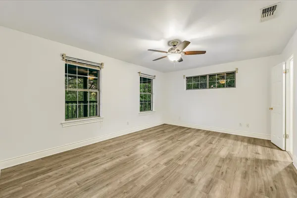 $2,695 | 104 Upolu Court, Bastrop, TX 78602