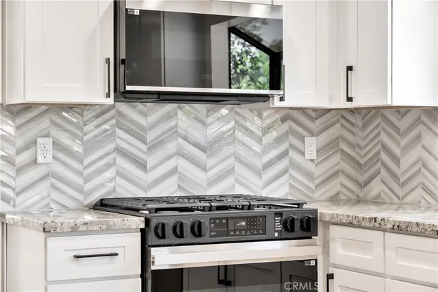 a close view of sink and tap